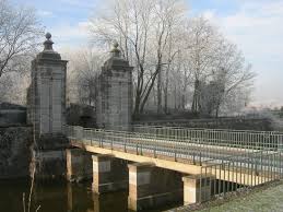 bergues porte aux boules